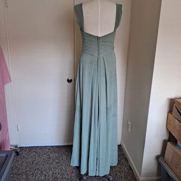 Dear Cleo Ivy Green Harper Bridesmaid Dress - Size 10 - Picture 4 of 9